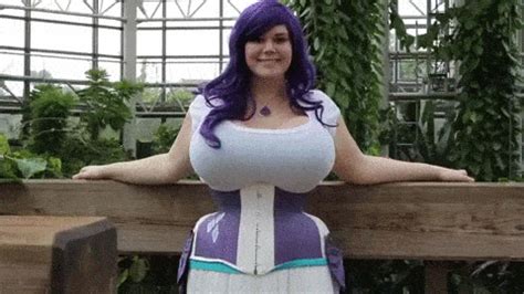 gifs boobs|Big Tits Gif: 60+ Hottest Big Boobs Gifs of 2024